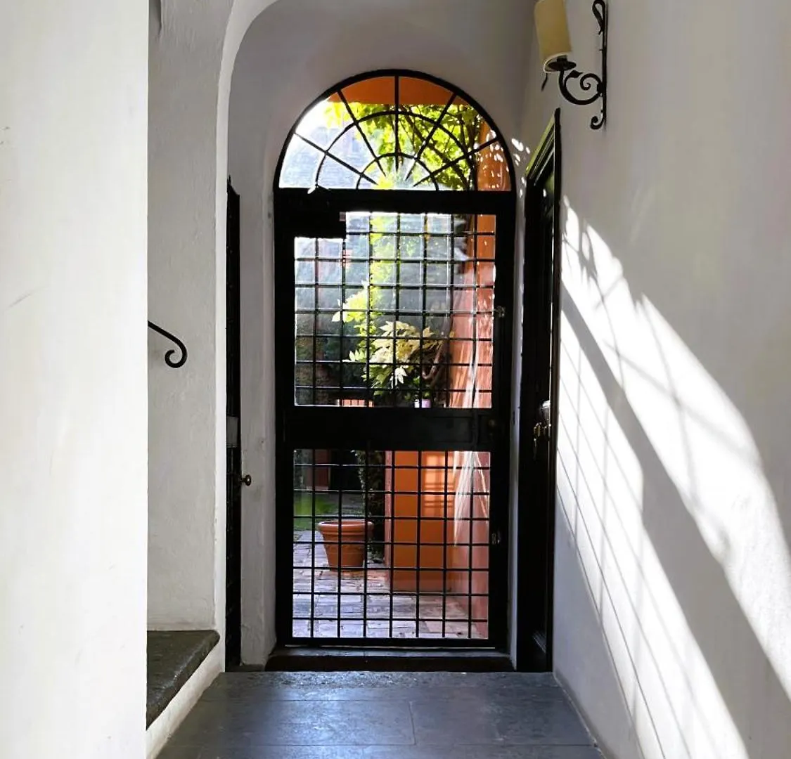 The Gem - Trastevere Cozy Retreat With Pool Rome Apartment